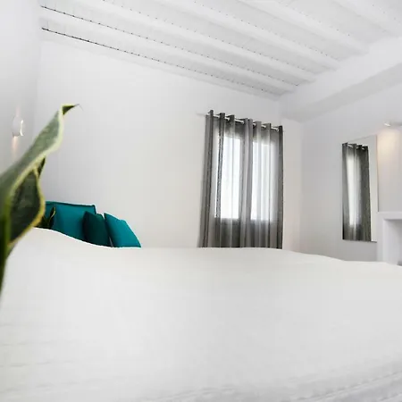 Morfoula's Aparthotel 2*